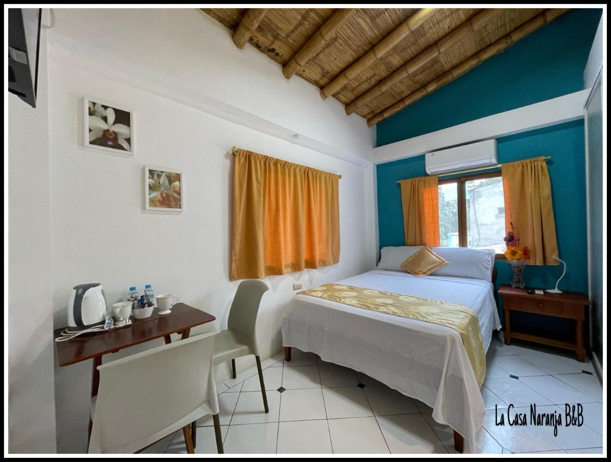 La Casa Naranja Bed And Breakfast Олон Экстерьер фото