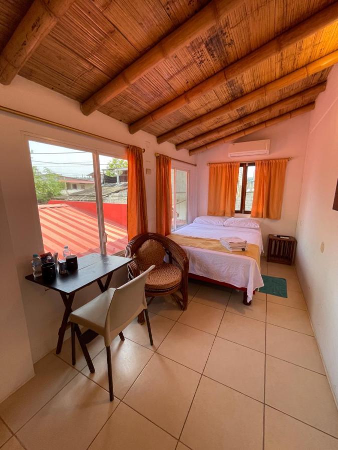 La Casa Naranja Bed And Breakfast Олон Экстерьер фото